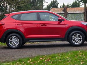 2016 Hyundai Tucson 1.6 GDI Petrol Comfort - Image 4