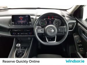Nissan Qashqai 1.3 PET MILD HYBRID SV - Image 4