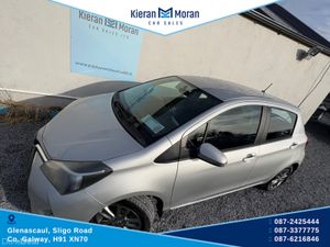 Toyota Yaris LUNA 4DR - Image 3