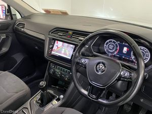Volkswagen Tiguan R-LINE 2.0 TDI MANUAL 6SPEED FWD - Image 3