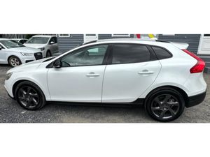 Volvo V40 D4 2.0L DIESEL AUTOMATIC(2293) - Image 4