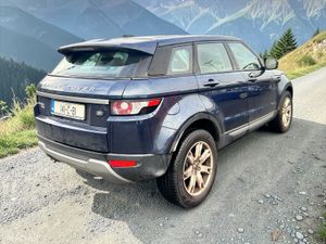 Range Rover Evoque 2.2 TD4 150HP 4WD PURE TECH - Image 2
