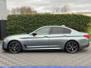 BMW 5-Series 530e M-SPORT COMPETITION 2.0 HYBRID / - Image 3