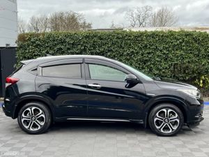 Honda Vezel 1.5 HYBRID // HALF LEATHER HEATED SEAT - Image 2