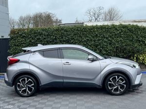Toyota C-HR 1.8 HYBRID // HALF LEATHER HEATED SEAT - Image 2