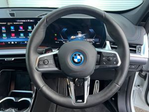 BMW iX1 EDRIVE20 M-SPORT ** AS NEW ** // 2100 KM / - Image 4