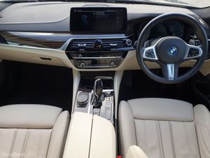 BMW 5-Series 530e M Sport Touring - Image 4