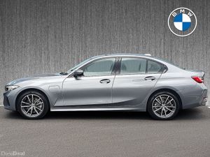 BMW 3-Series 330e Sport Saloon - Image 4
