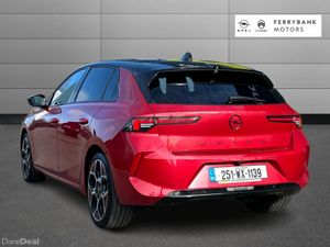 Opel Astra HATCH-GS-1.2 130PS-PETRO - Image 4