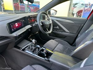 Opel Astra HATCH-GS-1.2 130PS-PETRO - Image 3