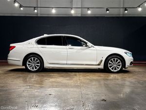 BMW 7-Series 360/REVERSE CAMERA - ELECTRIC TAIL-GA - Image 3