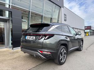 Hyundai Tucson ix35 Executive Plus 2tone 5DR Auto - Image 3