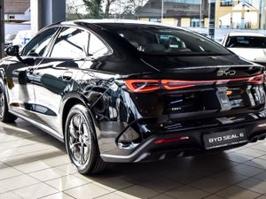 BYD SEAL Seal 6 Boost Plug in Hybrid - Image 4