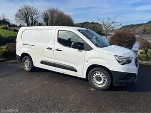 Opel Combo L2H1 1.6 CDTI 5DR - Image 2