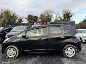 13 Honda Fit Hybrid - Image 4