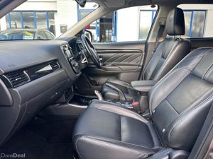 2016 MITSUBISHI OUTLANDER 2.0 HYBRID PETROL PLUG - Image 4