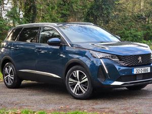 212 Peugeot 5008 1.5 Bluehdi FL Allure 7Seater - Image 2