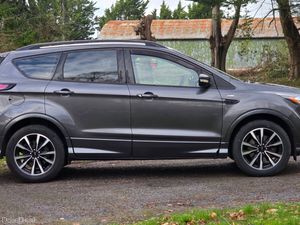 2017 Ford Kuga 1.5 TDCI 120hp ST-LINE - Image 4