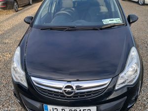 Opel Corsa 2012 1.2 petrol 5 door like new - Image 3