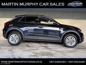 Volkswagen T-Roc LIFE 2.0 TDI 116 BHP * LOW KMS * - Image 2