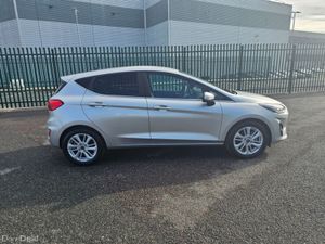 Ford Fiesta 1.0 PETROL, TITANIUM MODEL, LOW MILEAG - Image 3