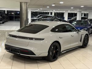 Porsche Taycan 4S=HUGE SPEC//LOW MILES//D REG=FULL - Image 3