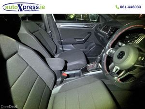 Volkswagen T-Roc 2.0 SPORT TDI, Low mileage, Roof - Image 2