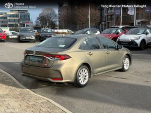 Toyota Corolla HYBRID LUNA - Image 2
