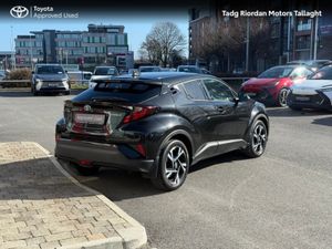 Toyota C-HR SPORT HYBRID - Image 2