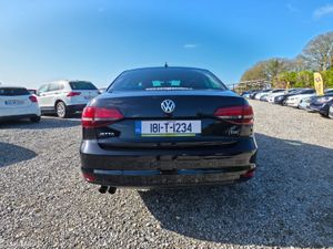 Volkswagen Jetta 2018 - Image 4