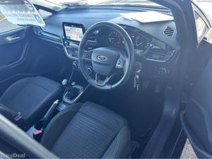 Ford Fiesta TITANIUM 1.10 85PS 5SPEED 4DR - Image 3