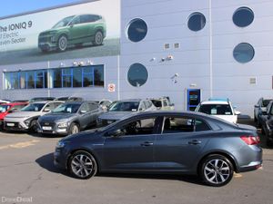 Renault Megane 2018 - Image 2