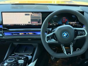 BMW 5-Series 530e M Sport Pro - Image 4