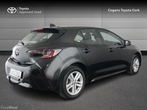 Toyota Corolla LUNA H/B 4DR AUTO HYBRID - Image 2