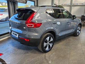 232 VOLVO XC40 T4 PLUS 208 BHP HYBRID - Image 3