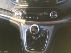 132 Honda CR-V SR I-VTEC PETROL NCT & TAX.. - Image 4