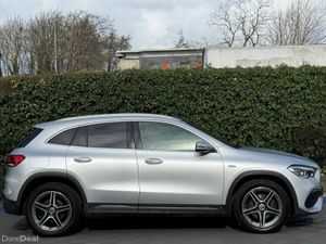 Mercedes-Benz GLA GLA250e EXCLUSIVE EDITION 1.3 HY - Image 2