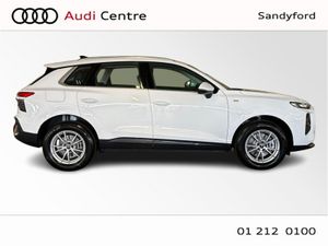 Audi Q3 SUV SE e-hybrid 200 kW S tronic - Image 2