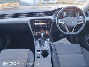 Volkswagen Passat 2.0 TDI 122HP Business DSG - Image 2