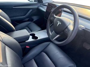 221 Tesla Model 3 Long Range - Image 4