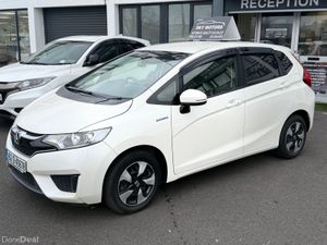 2016 Honda JAZZ/ Fit 1.5 Hybrid Automatic - Image 3