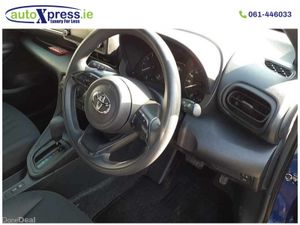 Toyota Yaris 1.0 - Image 2