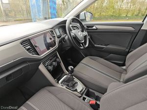 Volkswagen T-Roc DESIGN 2.0TDI 115HP MANUAL - Image 3