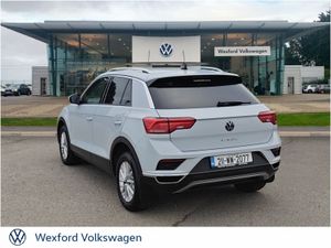 Volkswagen T-Roc DESIGN 2.0TDI 115HP MANUAL - Image 4