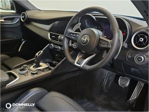 Alfa Romeo Giulia Saloon Veloce - Image 4