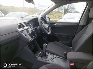 Volkswagen Tiguan Allspace Diesel Estate Life - Image 3