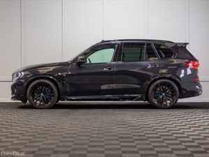 2025 BMW X5 X-Drive 50e M-Sport - Image 3
