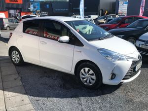 2019 TOYOTA YARIS VITZ PETROL HYBRID AUTO - Image 2