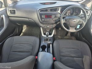 Kia Ceed ** TX ** 1.4 ** LOW KMS ** TRINITY MOTORS - Image 2