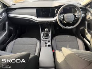 Skoda Octavia SELECTION 1.5 TSI 115HP 5DR - Image 2
